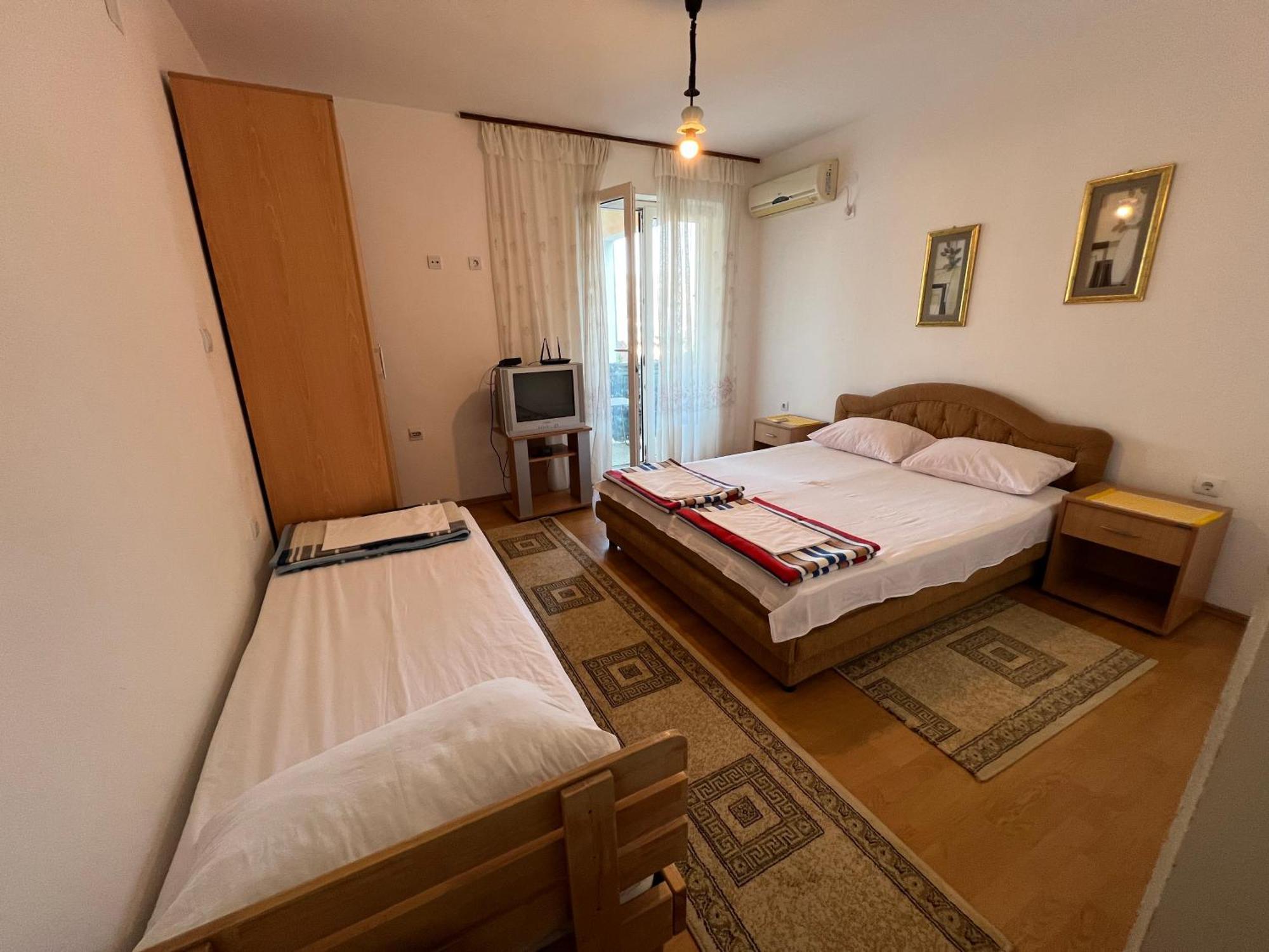 Plima 2 Budva